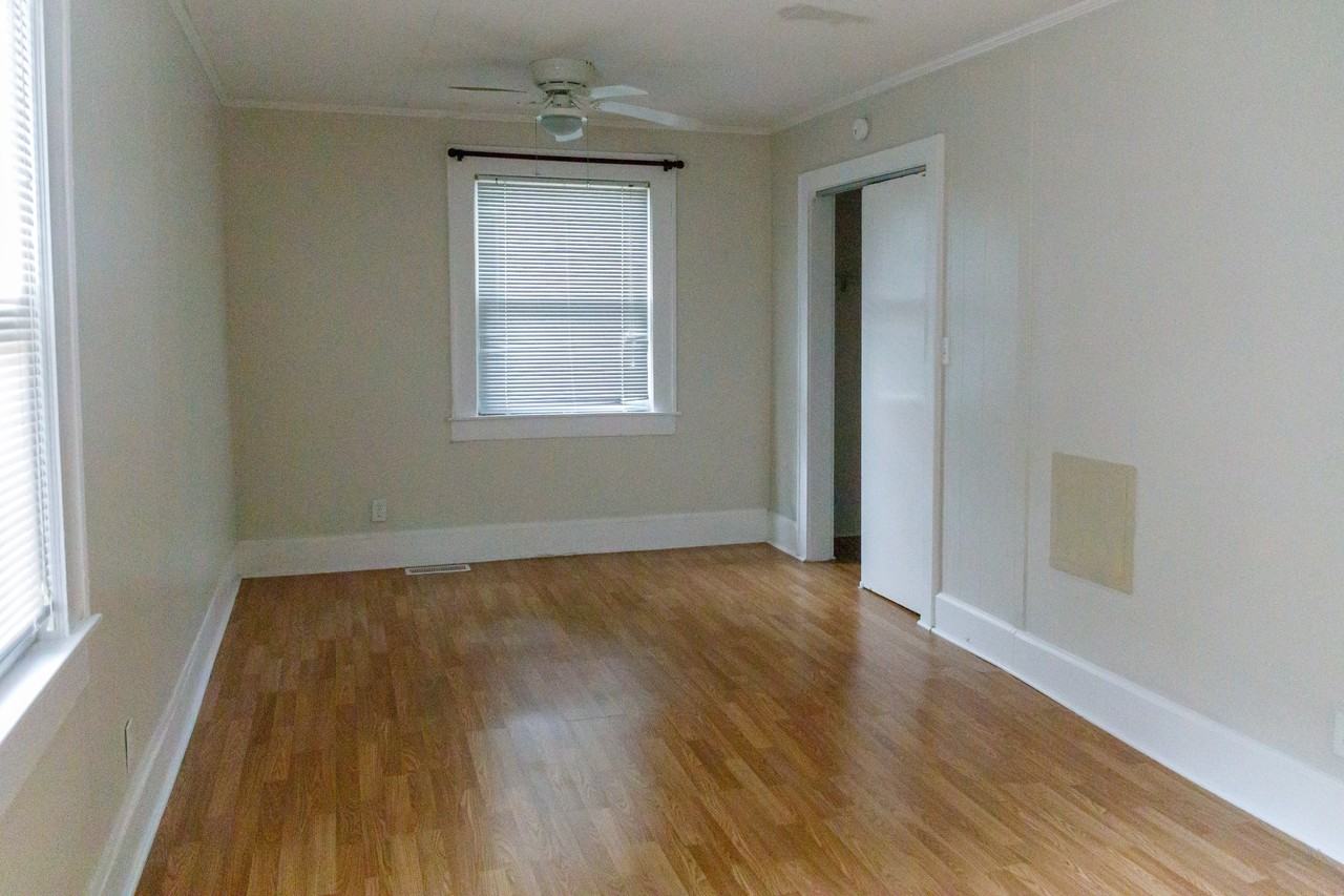 323 Riverland Drive - Photo 7 of 39