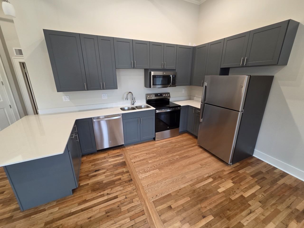 122 Main Street - Photo 4 of 11