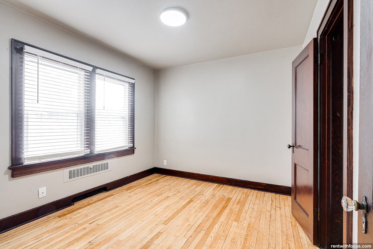 929 Division Street - Photo 2 of 9