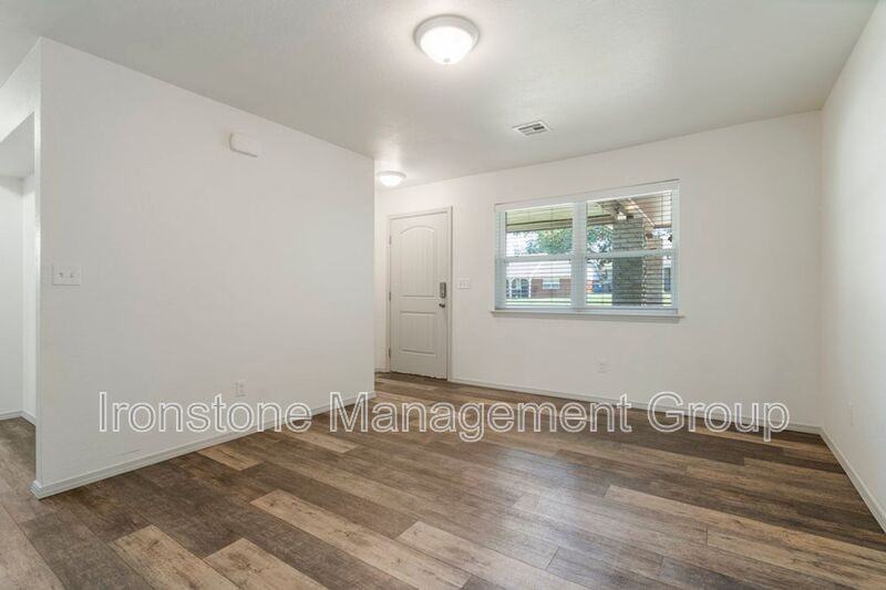 5032 S Hudson Ave - Photo 3 of 24