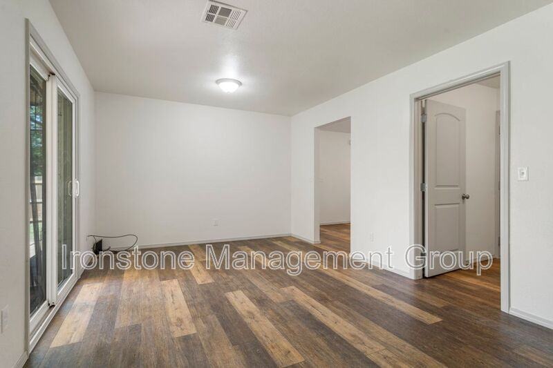 5032 S Hudson Ave - Photo 6 of 24