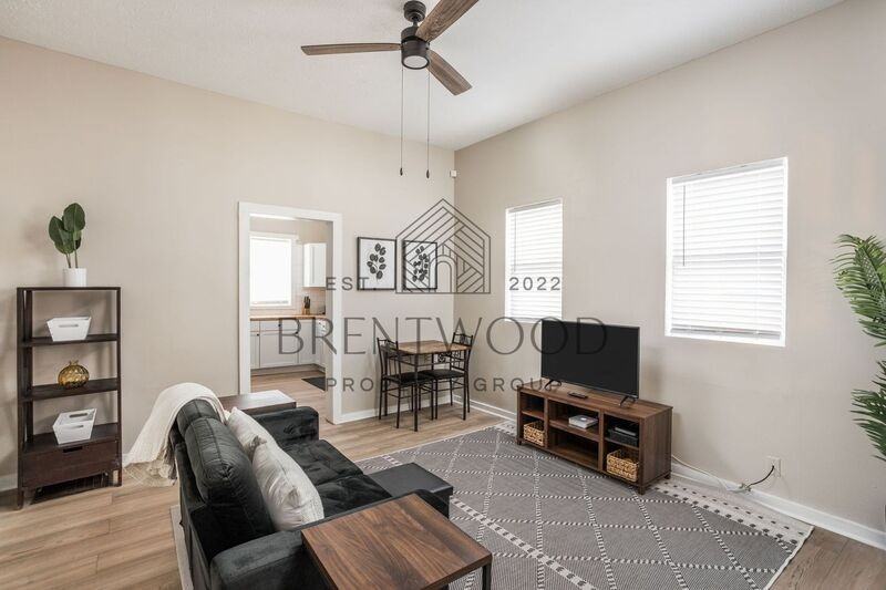 929 N Tremont St - Photo 7 of 23