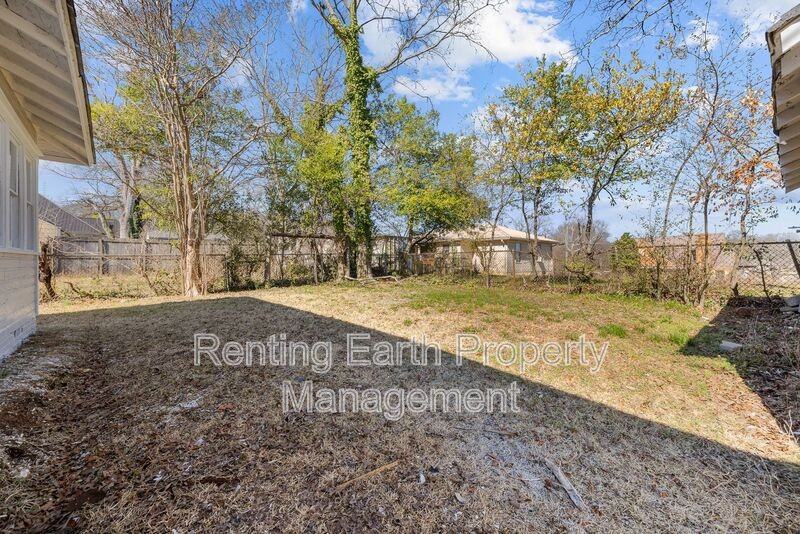 3009 Prince Ave - Photo 6 of 16