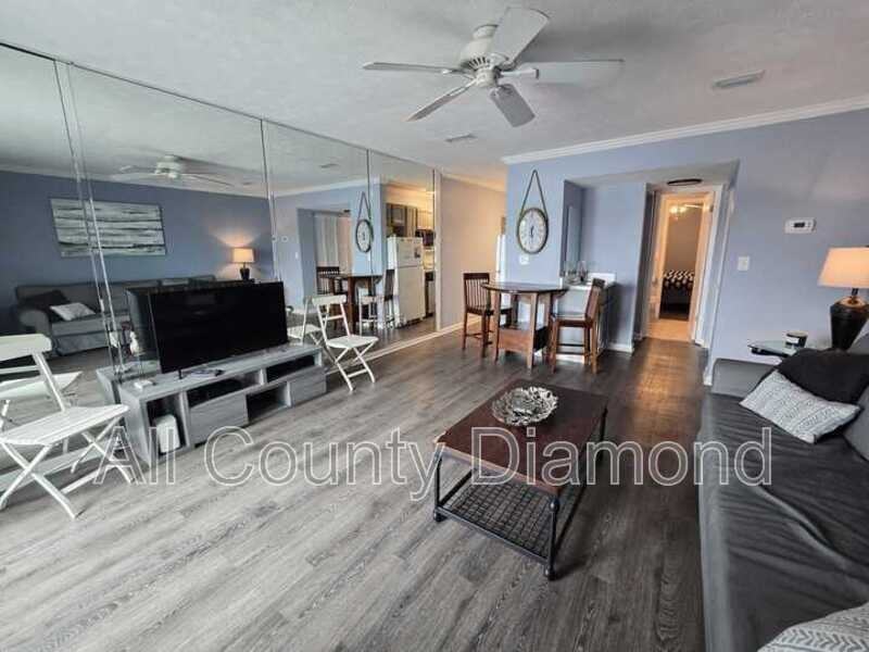 301 Lullwater Dr #401 - Photo 6 of 13