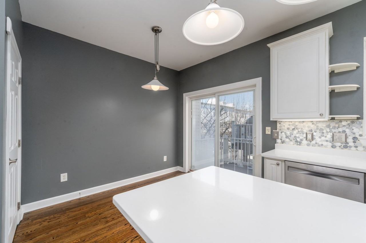 3212 Toone St - Photo 6 of 33