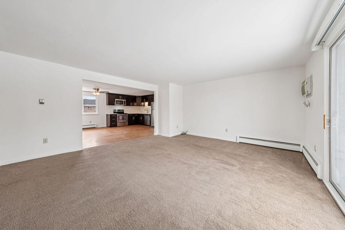 4 Losson Garden Dr ##3 - Photo 5 of 20