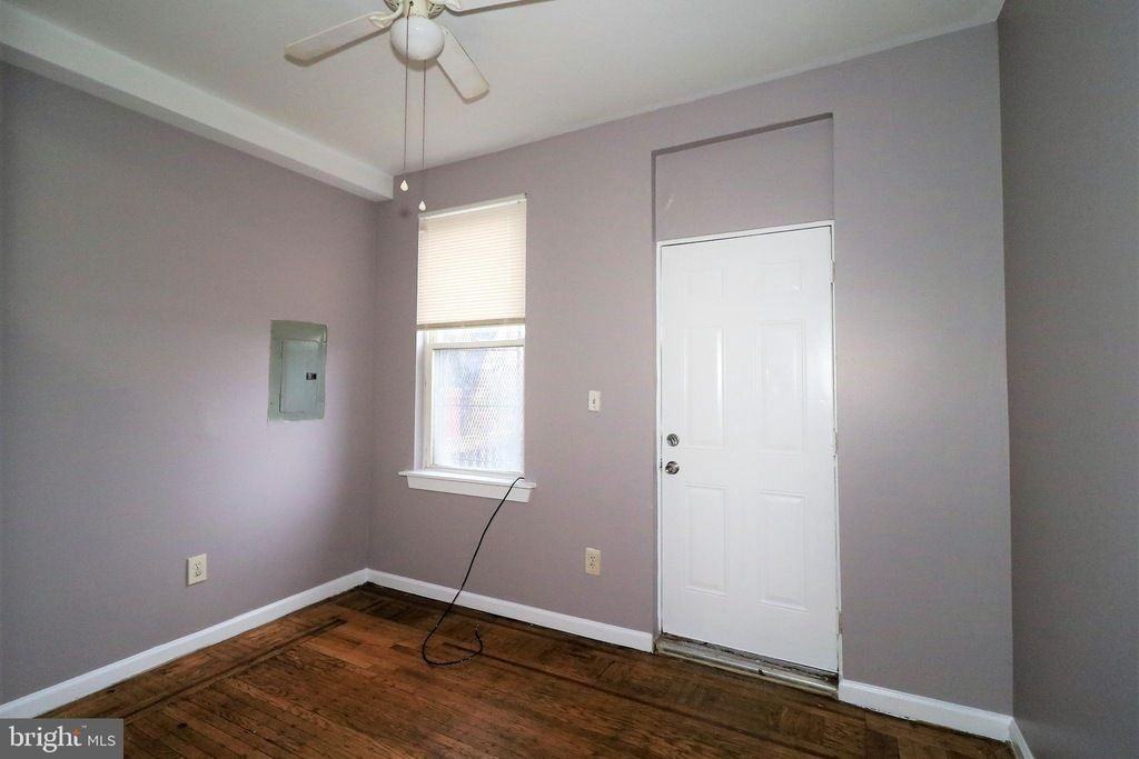 1709 Gwynns Falls Pkwy ##2 - Photo 6 of 8