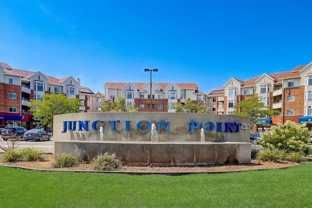 301 Harbour Town Dr ##304 - Photo 1 of 1