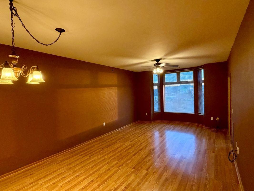 301 Harbour Town Dr ##304 - Photo 7 of 11