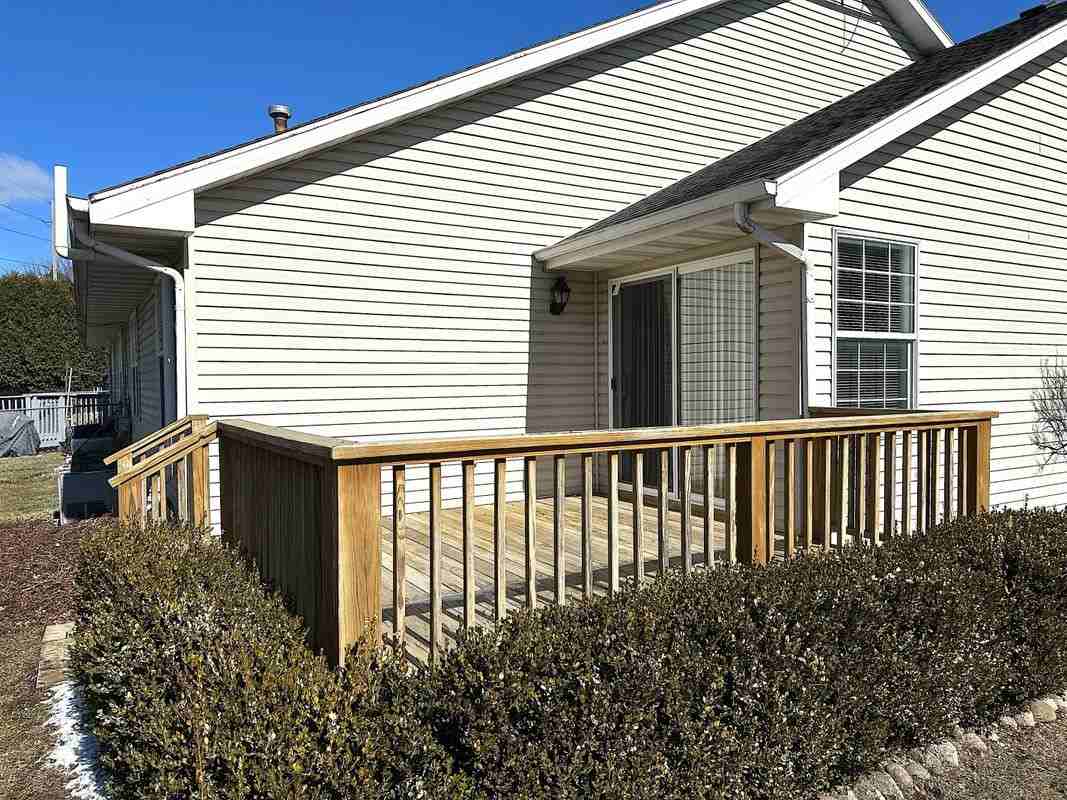 460 Fox Ln - Photo 2 of 42