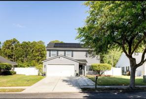 featured image of 7 Lakeside Dr