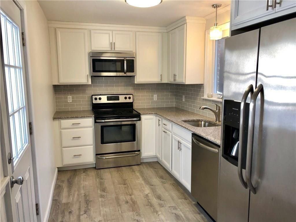 22 Dearborn St ##1 - Photo 2 of 11