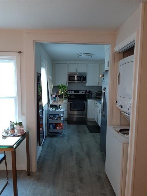 22 Dearborn St ##1 - Photo 5 of 11