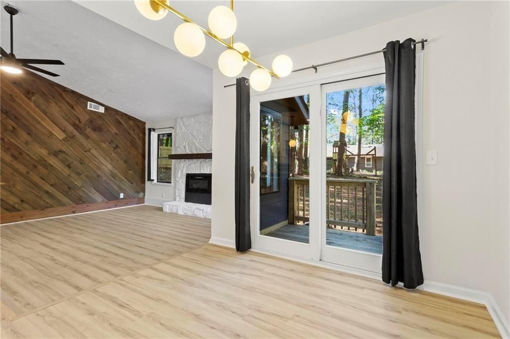 1283 Townley Pl - Photo 6 of 27