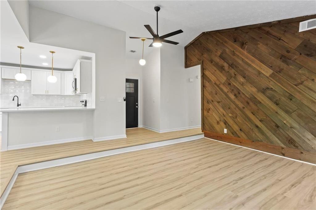 1283 Townley Pl - Photo 7 of 27