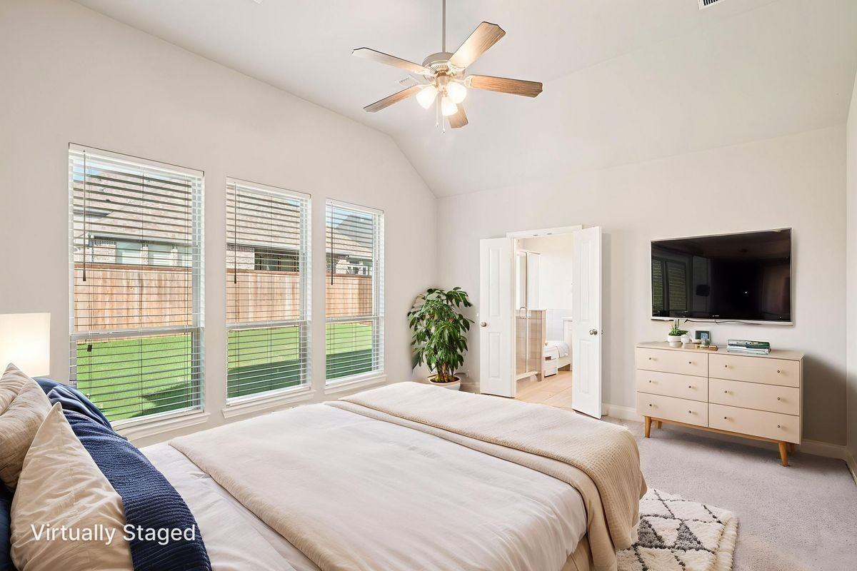 1709 Everitt Trl - Photo 7 of 8