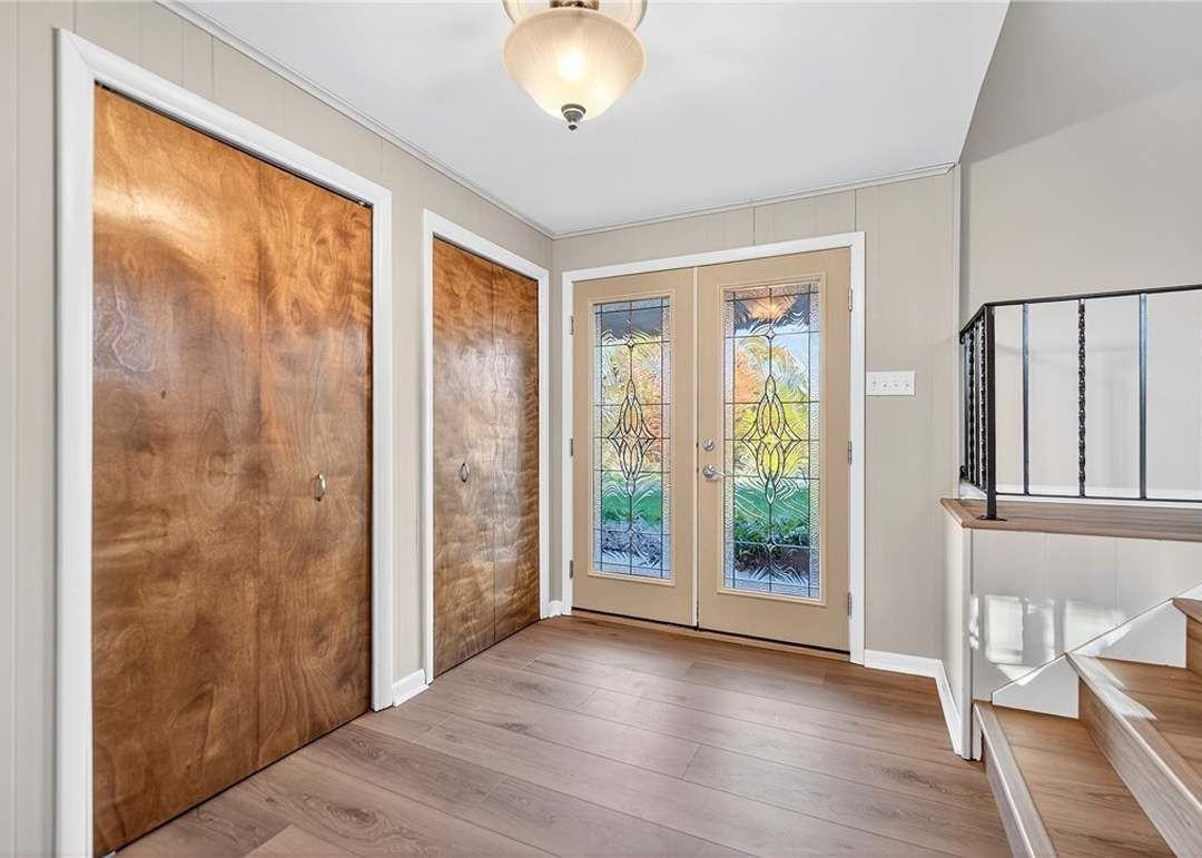 1 Saint Andrews Dr - Photo 2 of 17