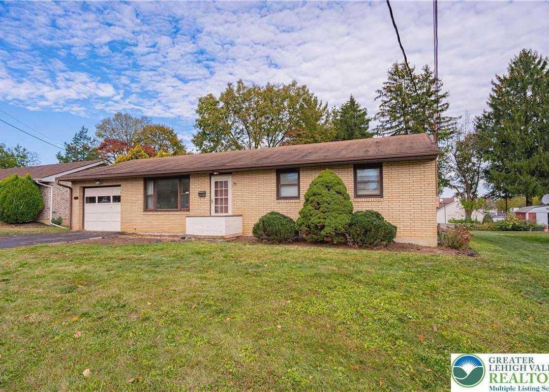 1931 Brown St - Photo 3 of 24