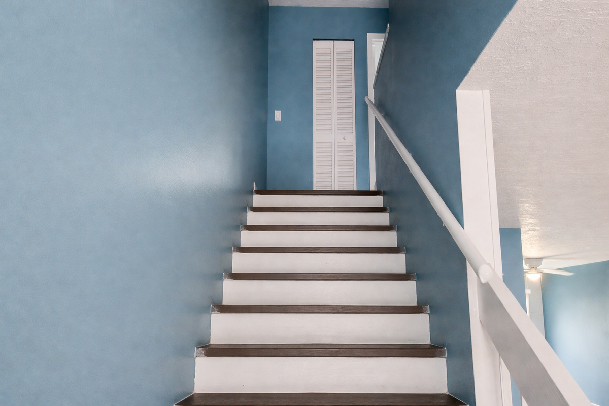 3814 Tree Ridge Ln Ne - Photo 4 of 8