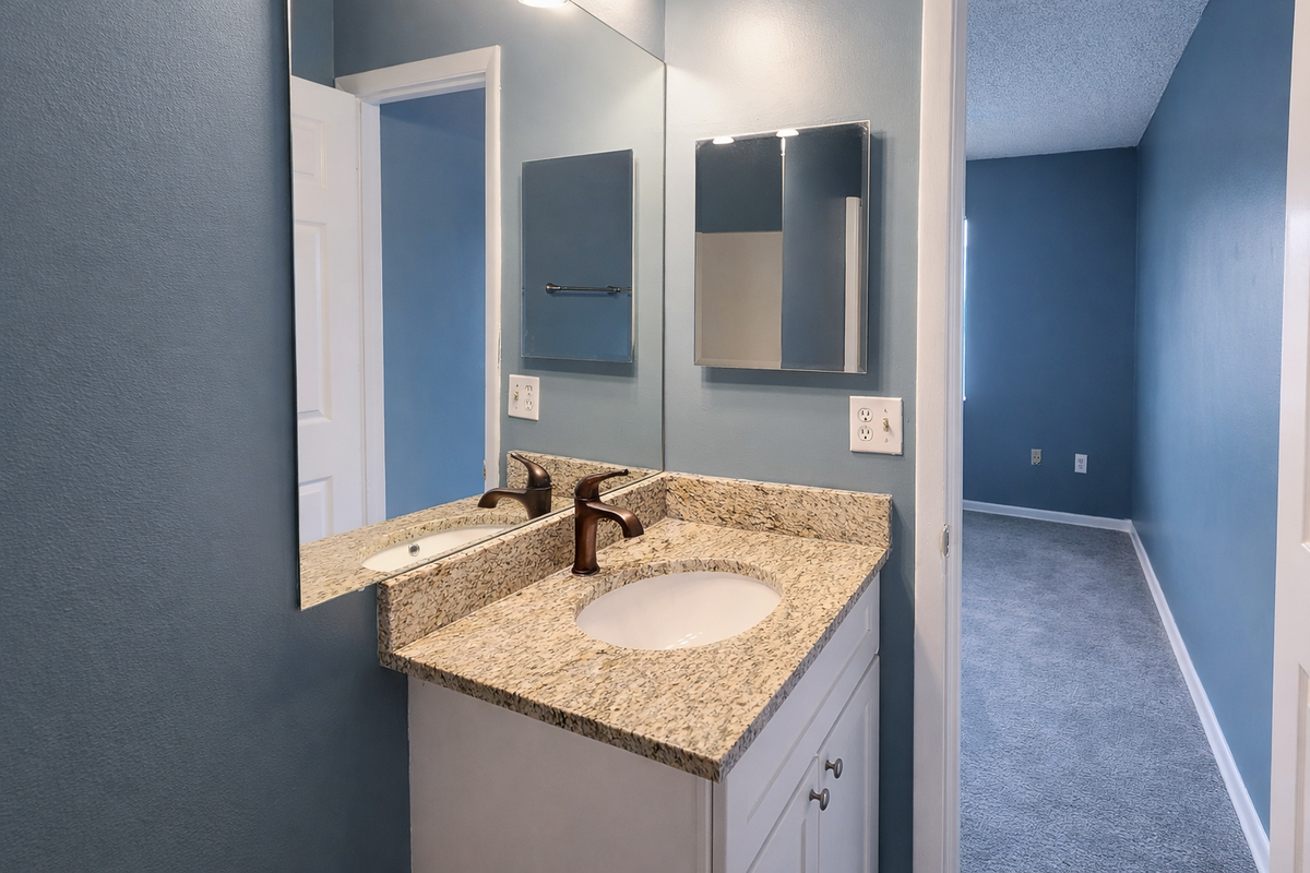 3814 Tree Ridge Ln Ne - Photo 5 of 8