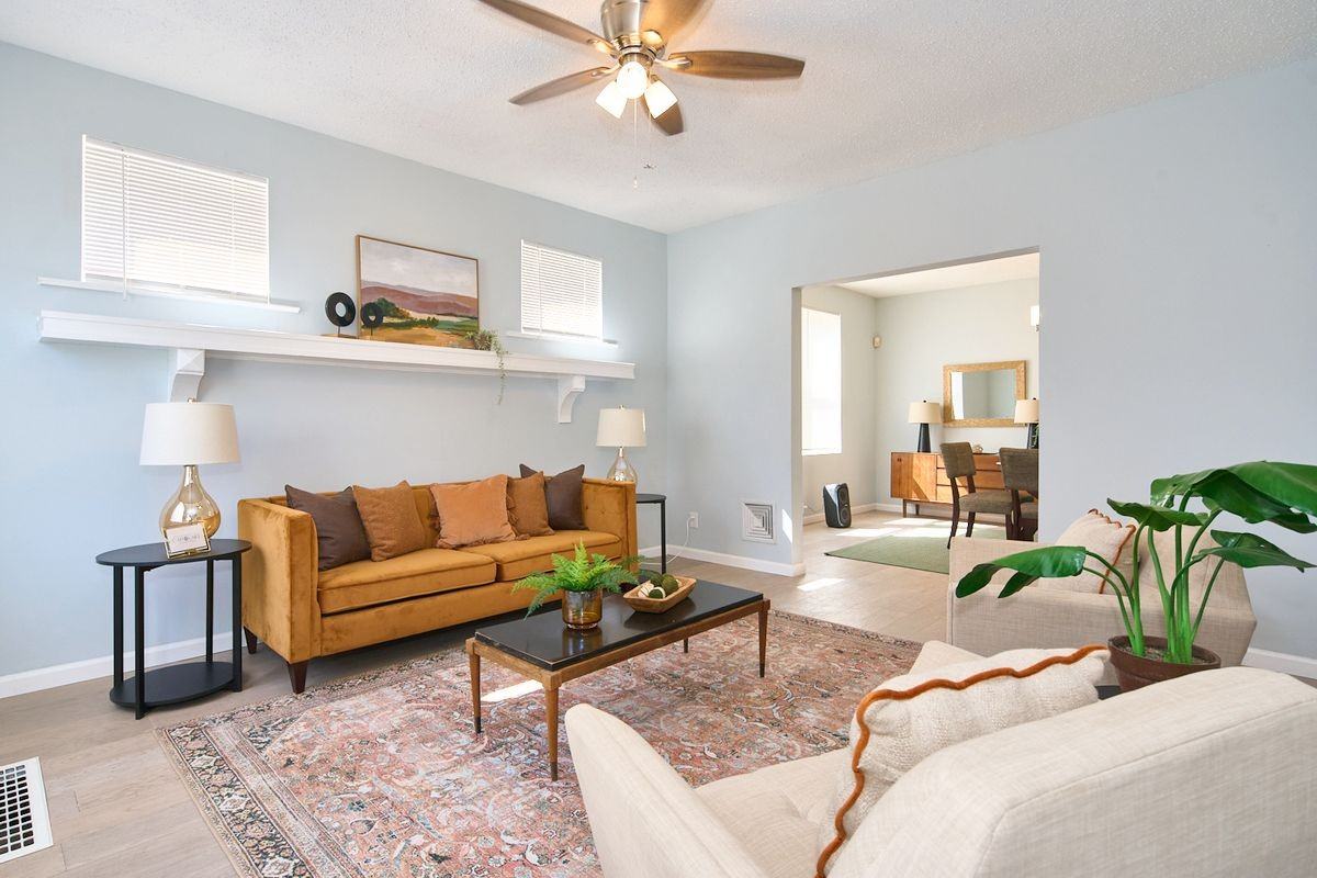 3011 Iowa Ave - Photo 2 of 14