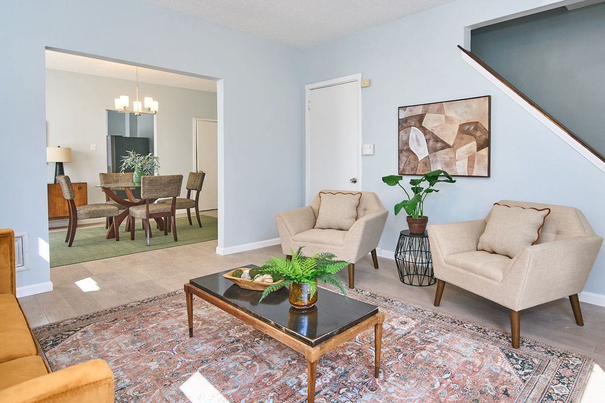 3011 Iowa Ave - Photo 4 of 14