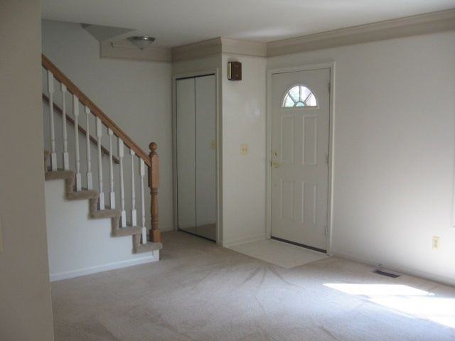 23745 Middlebelt Rd - Photo 2 of 9