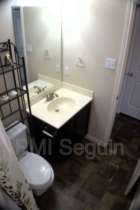 111 Hoya Ln - Photo 7 of 16