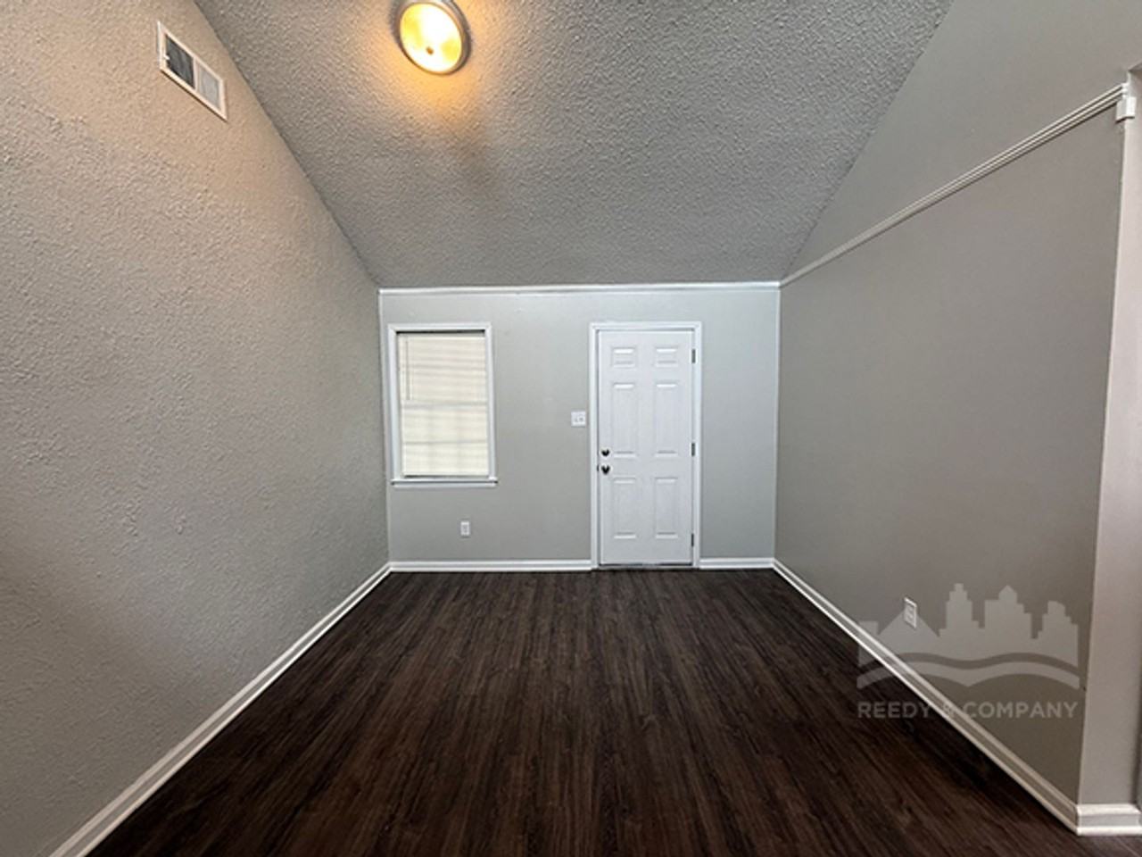 5700 Ridgetop Dr - Photo 7 of 21