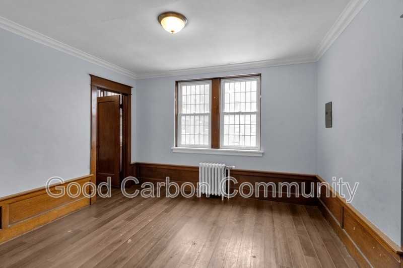 2825 Main St #6 - Photo 5 of 16