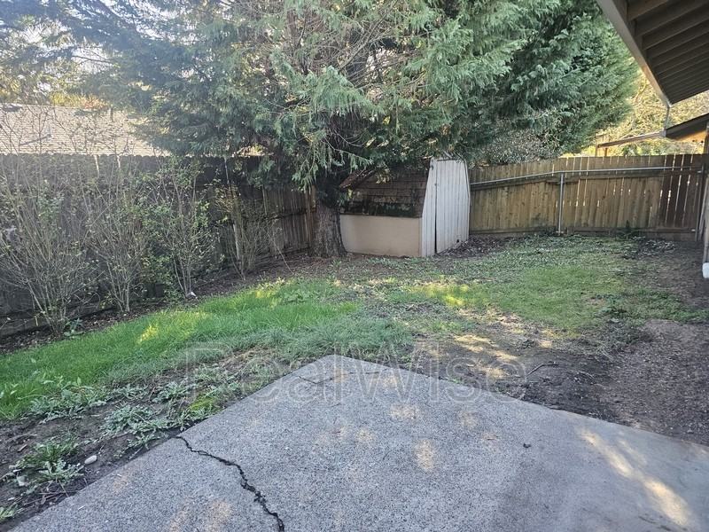 12580 Sw 128th Ave - Photo 2 of 7