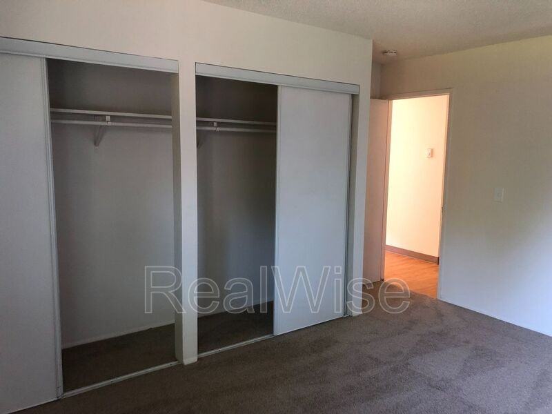 13437 Se Stark St - Photo 6 of 18