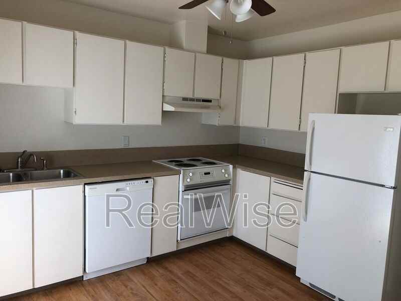 13441 Se Stark St - Photo 3 of 18