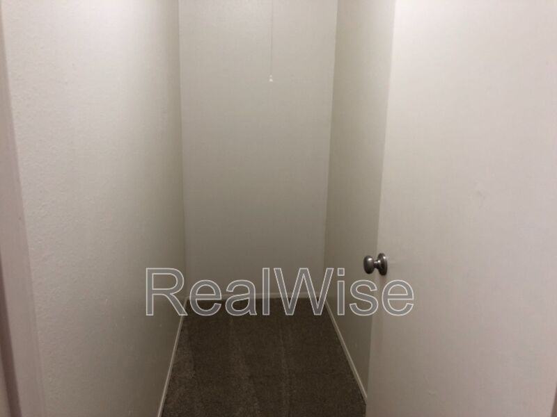 13441 Se Stark St - Photo 5 of 18