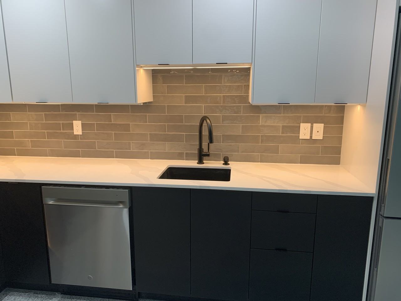 2483 East 10th Avenue #2A - Photo 5 of 23