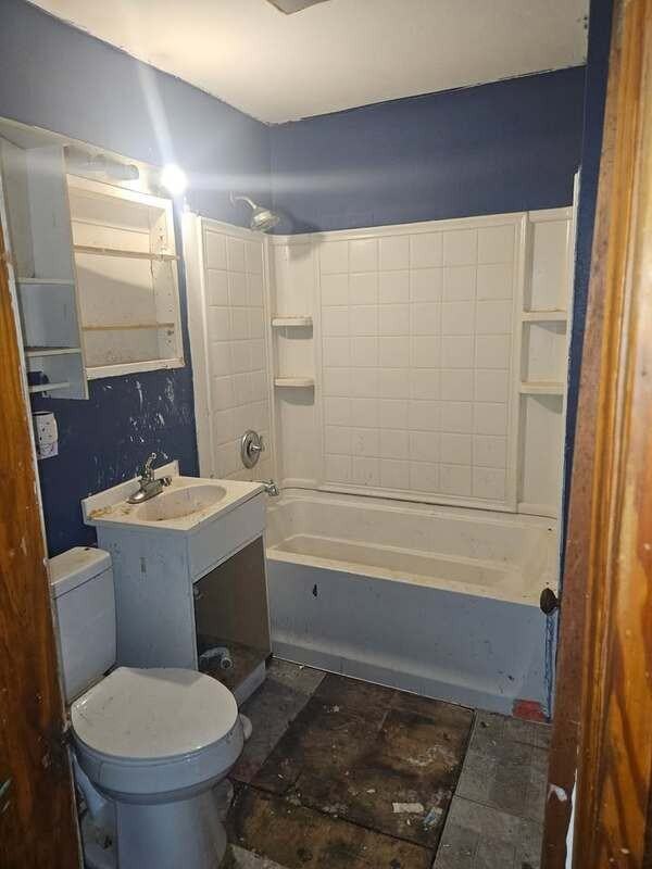 1449 Walbridge Ave - Photo 3 of 7