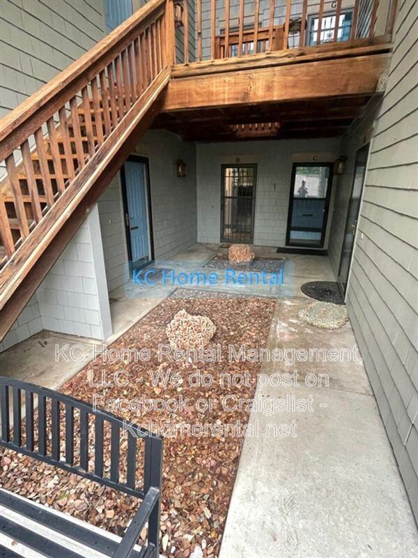 12013 W 58th Pl #B - Photo 3 of 34