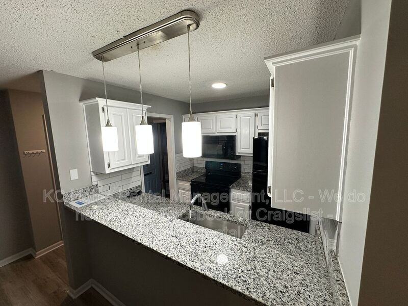 12013 W 58th Pl #B - Photo 5 of 34