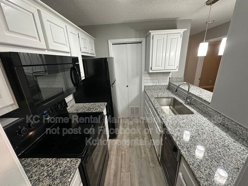 12013 W 58th Pl #B - Photo 7 of 34