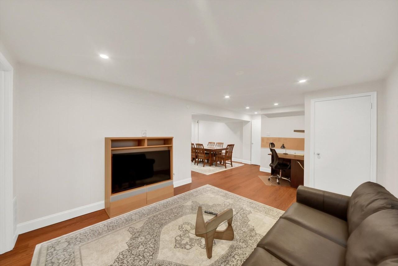 5119 Niagara Pl #BS - Photo 4 of 15