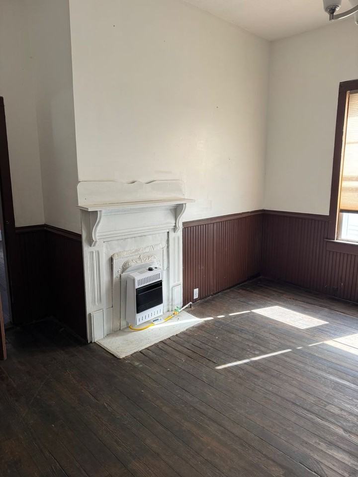 931 S 11th St - Photo 6 of 9