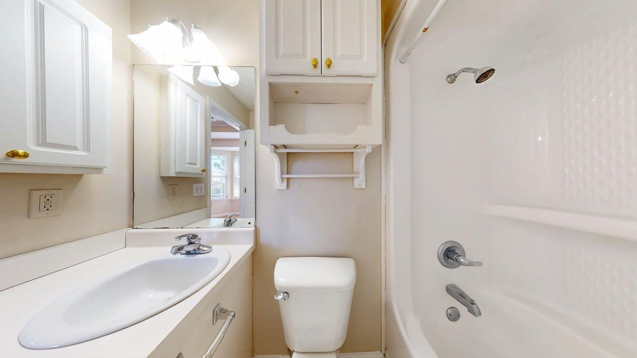 675 Nissa Ct - Photo 7 of 8