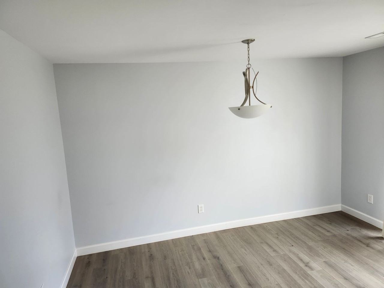 1034 John Paul Jones Ln - Photo 4 of 17