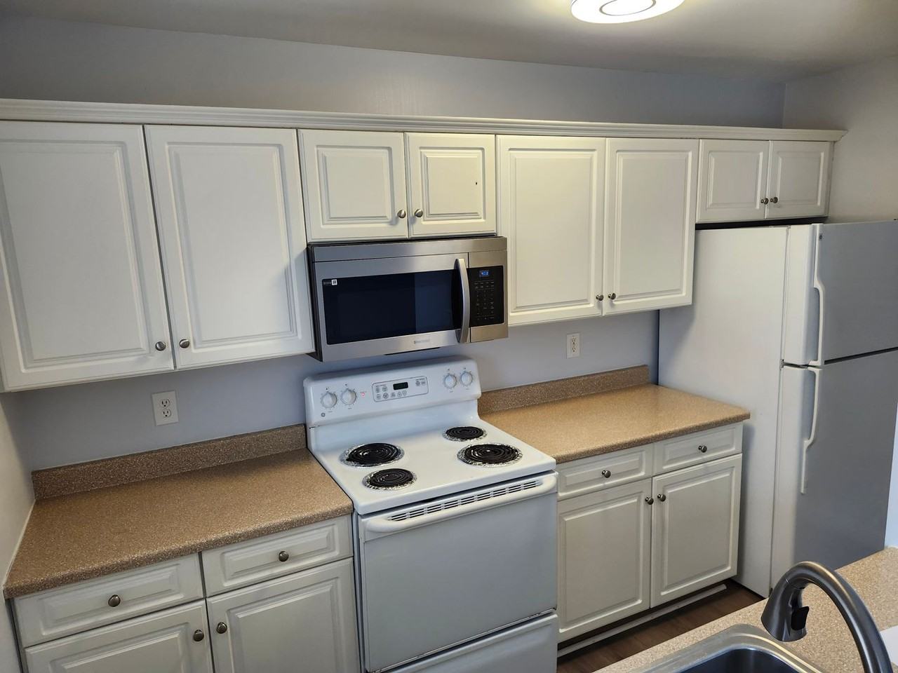 1034 John Paul Jones Ln - Photo 5 of 17