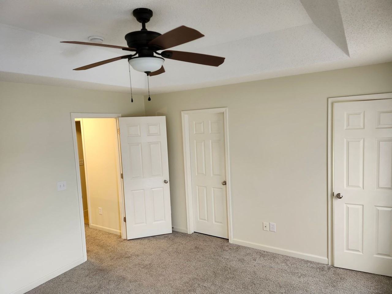 1034 John Paul Jones Ln - Photo 7 of 17