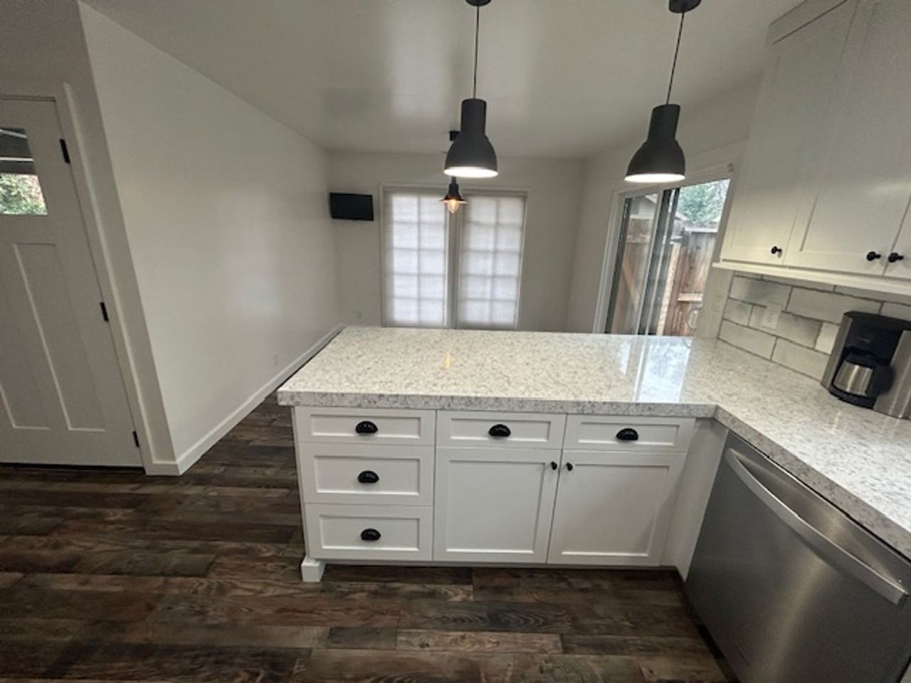 4003 W Hillsdale Ct - Photo 4 of 6