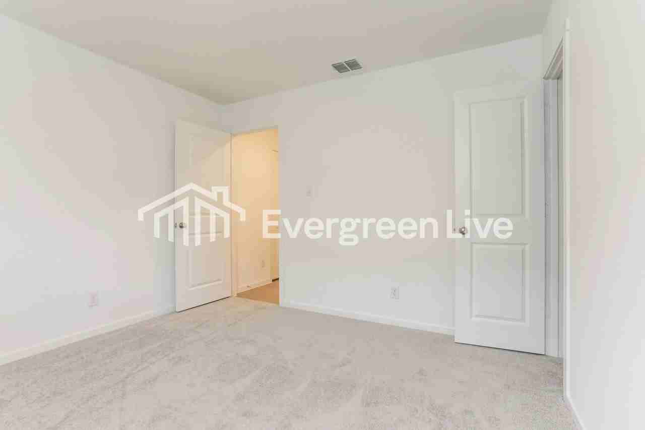 1619 Sparrow Hawk Rd - Photo 6 of 15