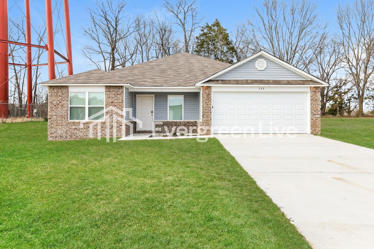 123 Jasmine Ct - Photo 2 of 15