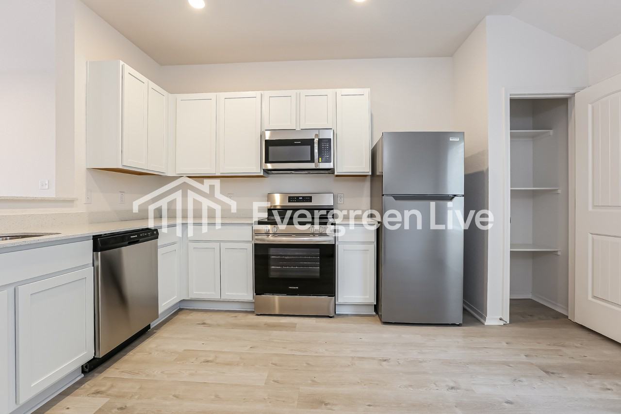 123 Jasmine Ct - Photo 6 of 15