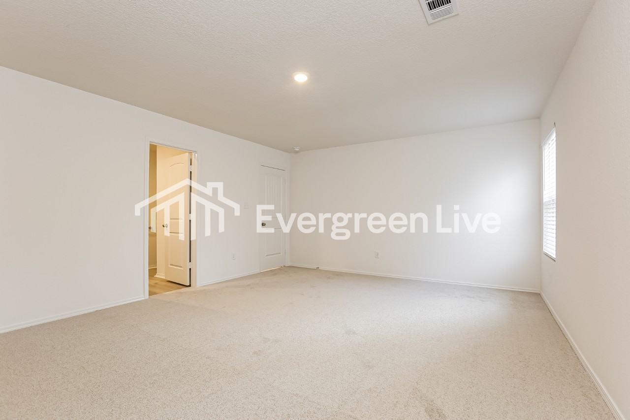 123 Jasmine Ct - Photo 7 of 14